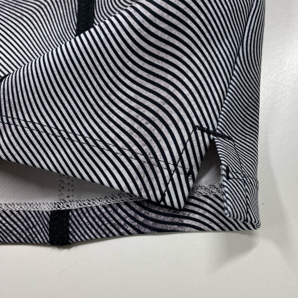 Adidas Golf Skirt Stripes Abstract Athletic Skort Shorts Pockets Mini Small - Picture 4 of 13